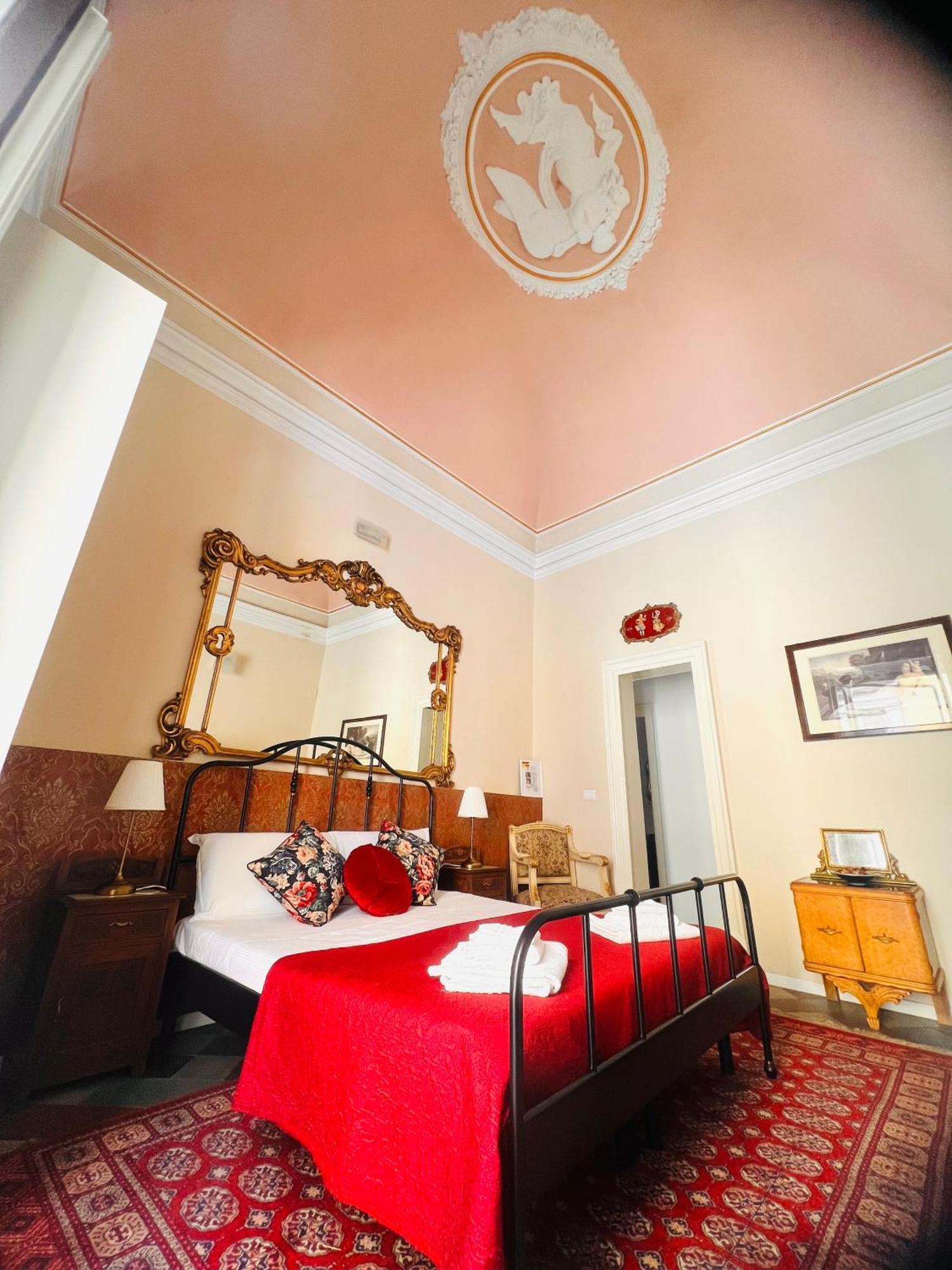 Sofia Katane Suites คาตาเนีย ภายนอก รูปภาพ